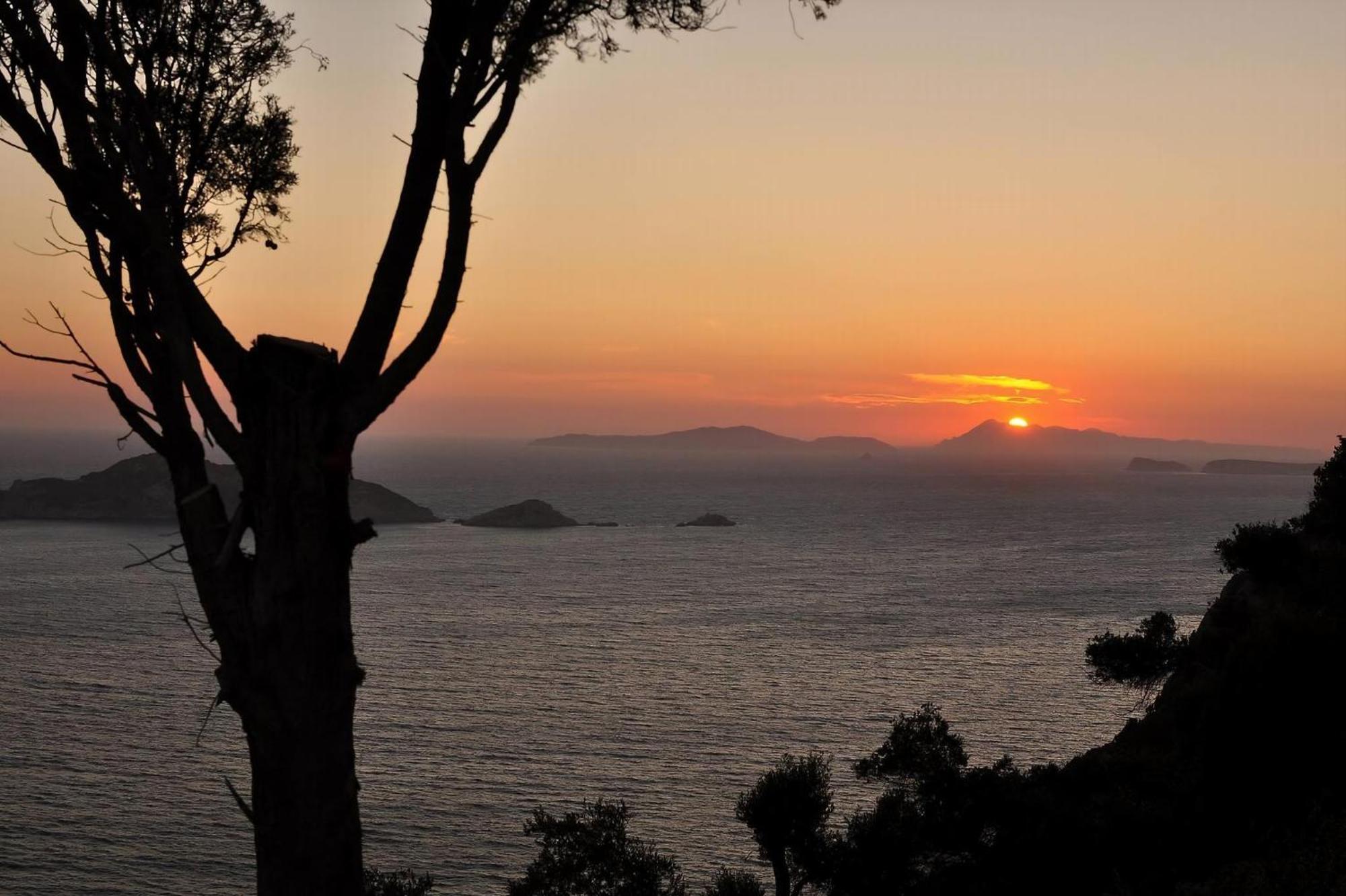 Tranquil Corfu Villa 3 Bedrooms Villa Chrinos Gated Pool อายีโอส เยออร์ยิโอส ปากอน ภายนอก รูปภาพ