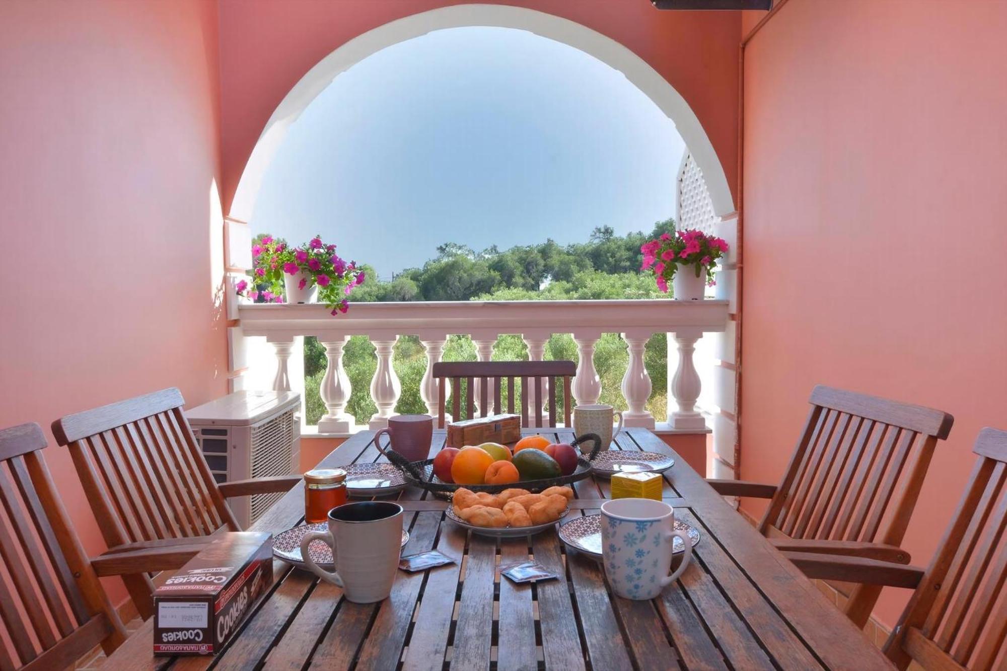 Tranquil Corfu Villa 3 Bedrooms Villa Chrinos Gated Pool อายีโอส เยออร์ยิโอส ปากอน ภายนอก รูปภาพ